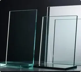 Come scegliere lo spessore del plexiglass?